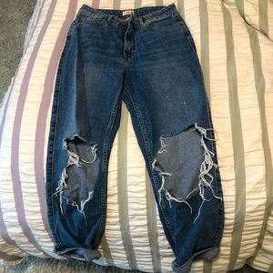 High Wasted Dark Blue Jeans